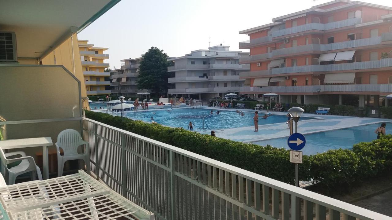 Residence Valbella - Geturhotels Bibione Pokoj fotografie